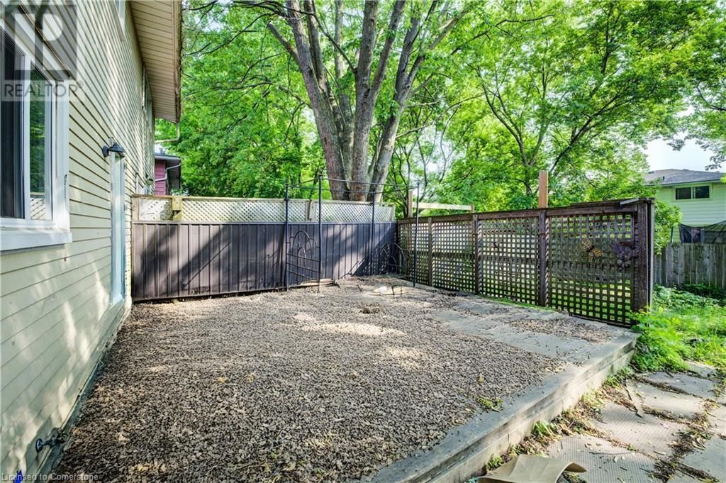A&B - 28 AMOS AVENUE Image 7
