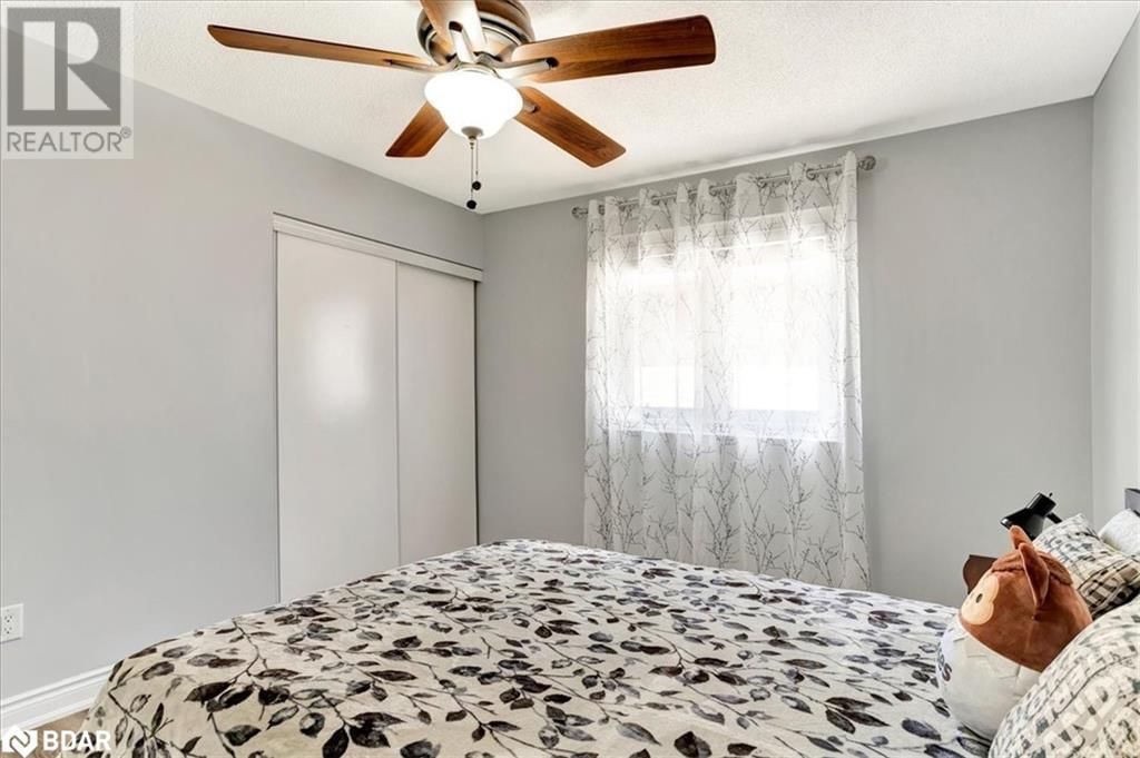 117 WINCHESTER TERRACE Image 31