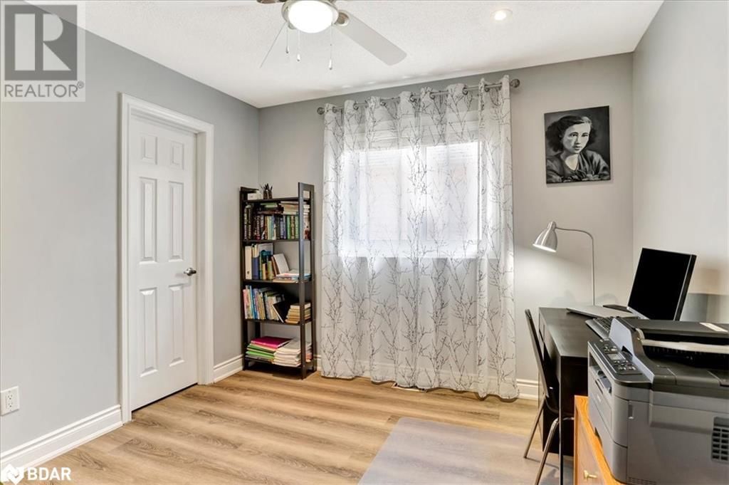 117 WINCHESTER TERRACE Image 32