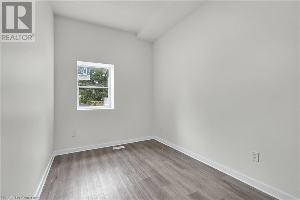 111 WELLINGTON STREET SOUTH Image 14