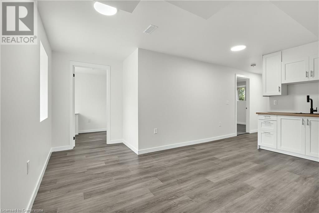 111 WELLINGTON STREET SOUTH Image 21