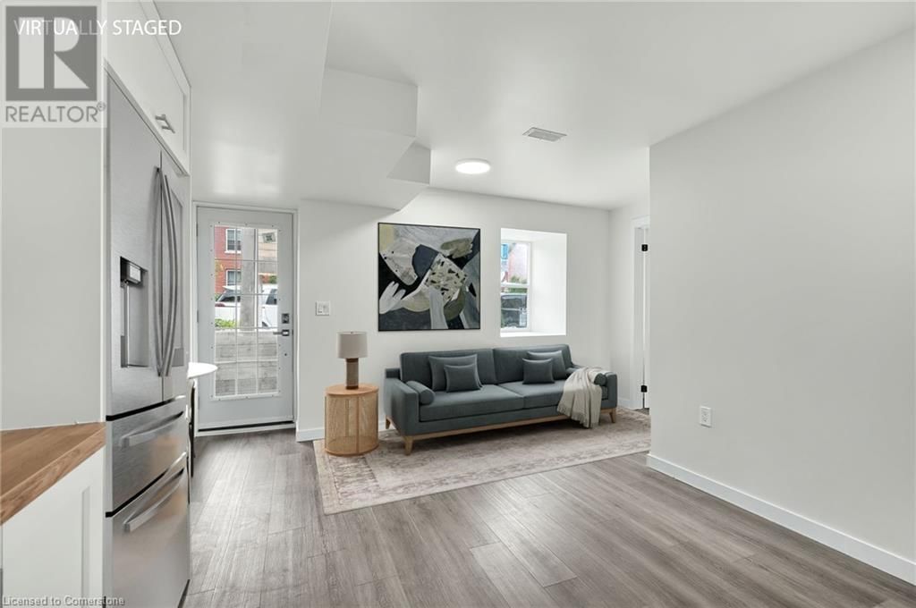 111 WELLINGTON STREET SOUTH Image 4
