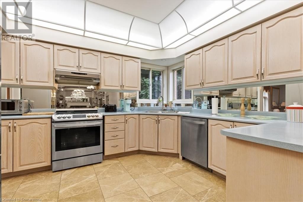 98 HUME DRIVE Image 11