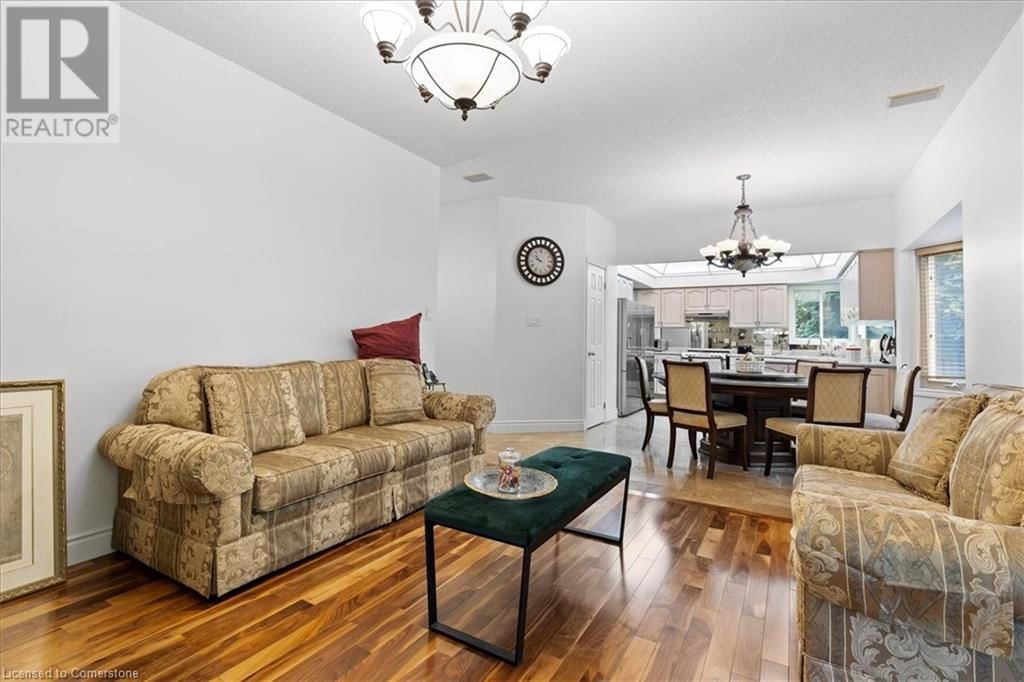 98 HUME DRIVE Image 15