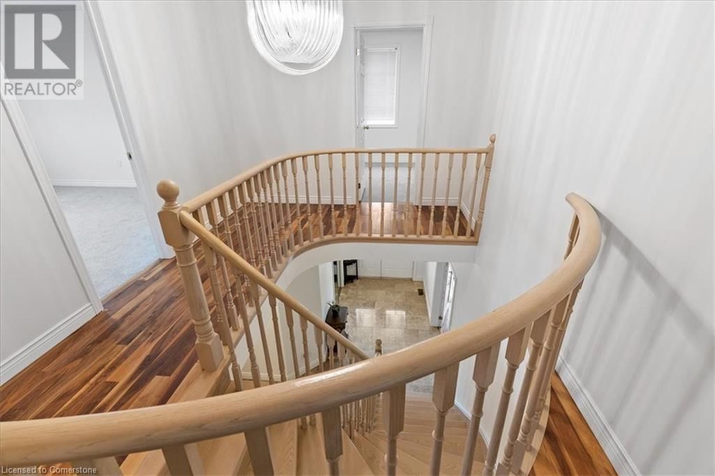 98 HUME DRIVE Image 22