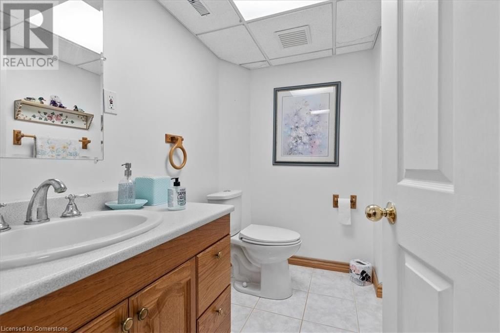 98 HUME DRIVE Image 37