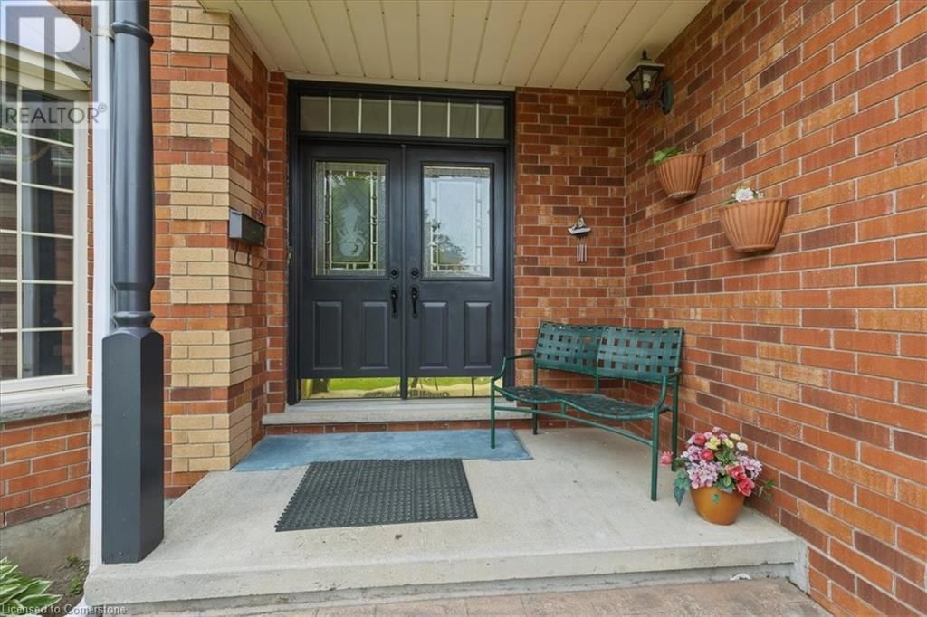 98 HUME DRIVE Image 4