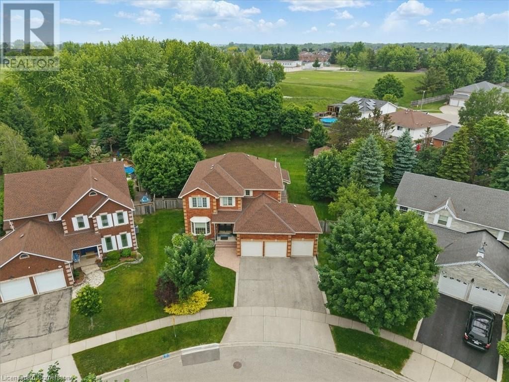 98 HUME DRIVE Image 42