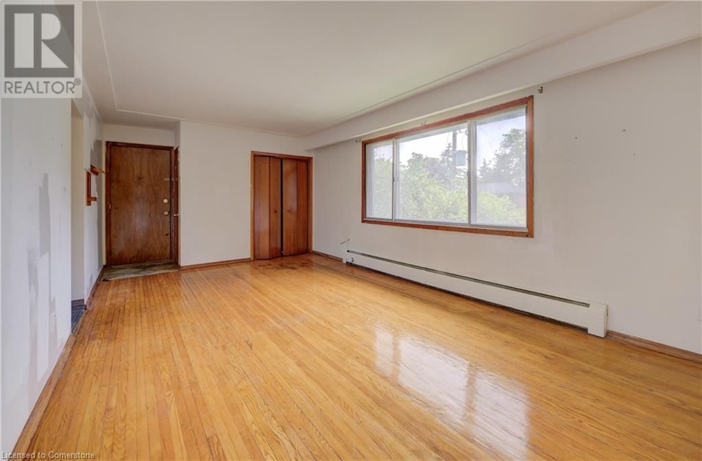 4 - 126 CLIVE STREET Image 2