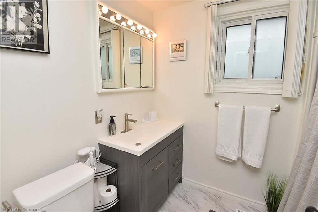 100 WHITNEY AVENUE Image 23