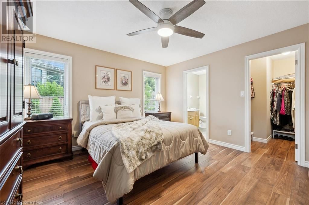 916 KEEWATIN PLACE Image 17