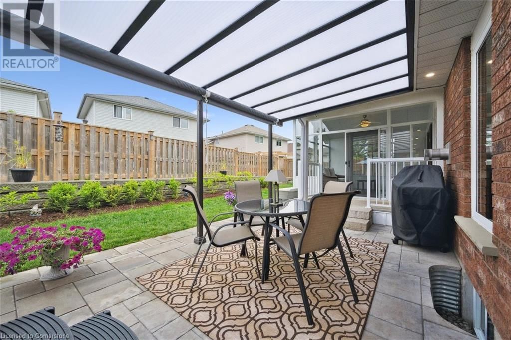 916 KEEWATIN PLACE Image 33