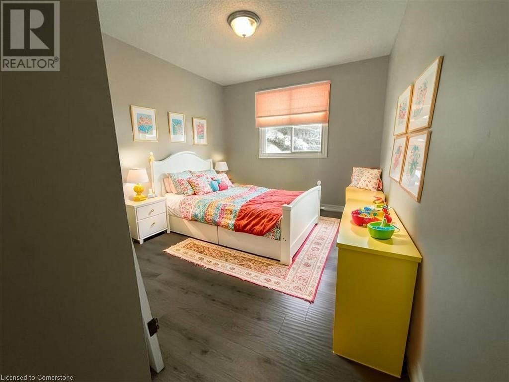 30 MUSSELMAN CRESCENT Image 11