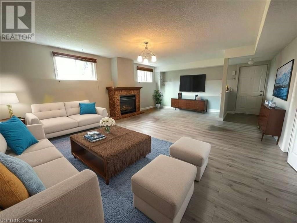 30 MUSSELMAN CRESCENT Image 14