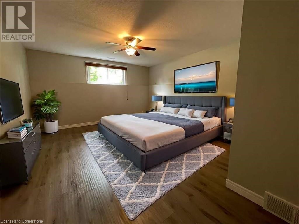 30 MUSSELMAN CRESCENT Image 17
