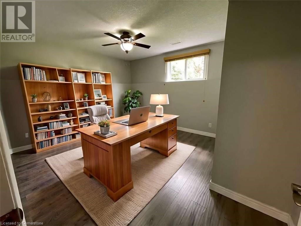 30 MUSSELMAN CRESCENT Image 18