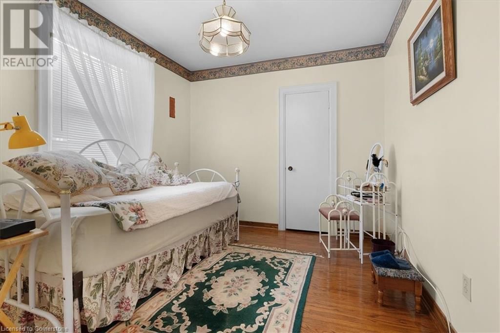 693 UPPER JAMES STREET Image 18