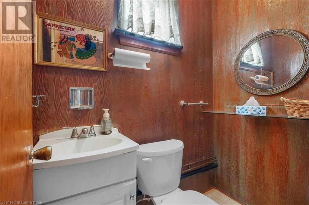 693 UPPER JAMES STREET Image 26