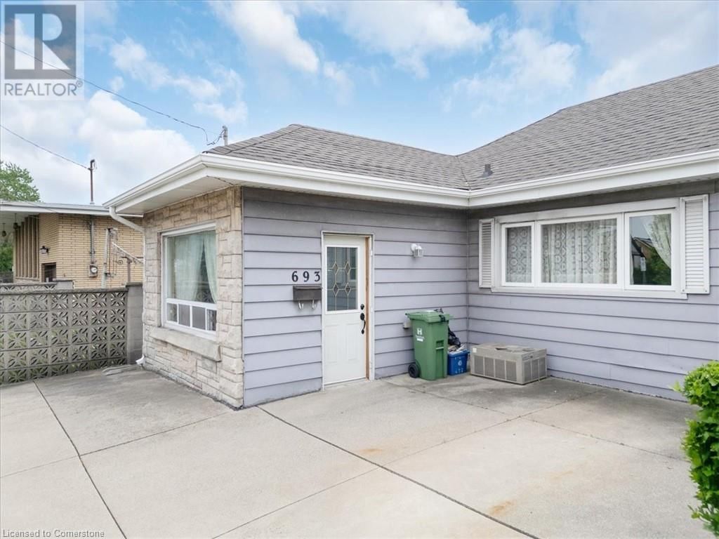 693 UPPER JAMES STREET Image 4