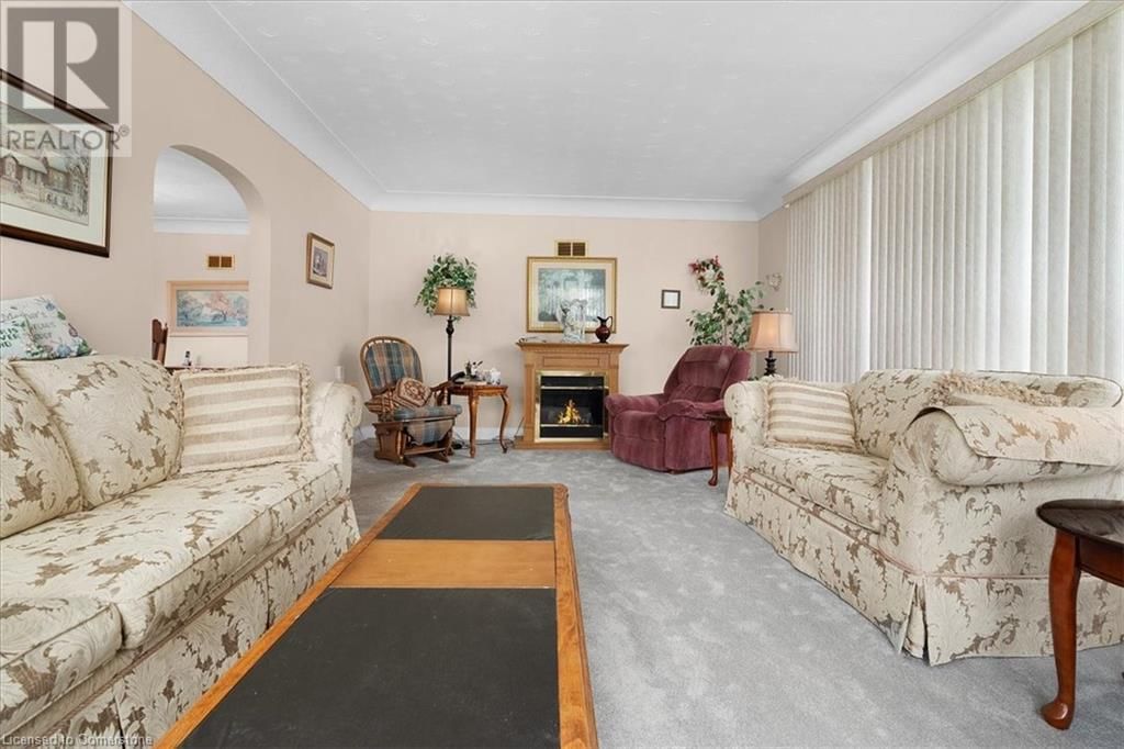 693 UPPER JAMES STREET Image 8