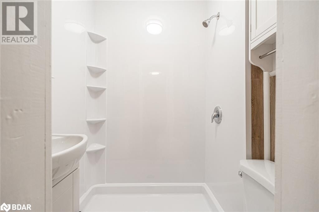 30 QUEEN STREET WEST Image 15