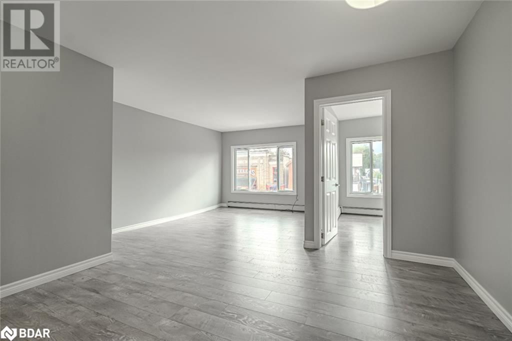 30 QUEEN STREET WEST Image 8