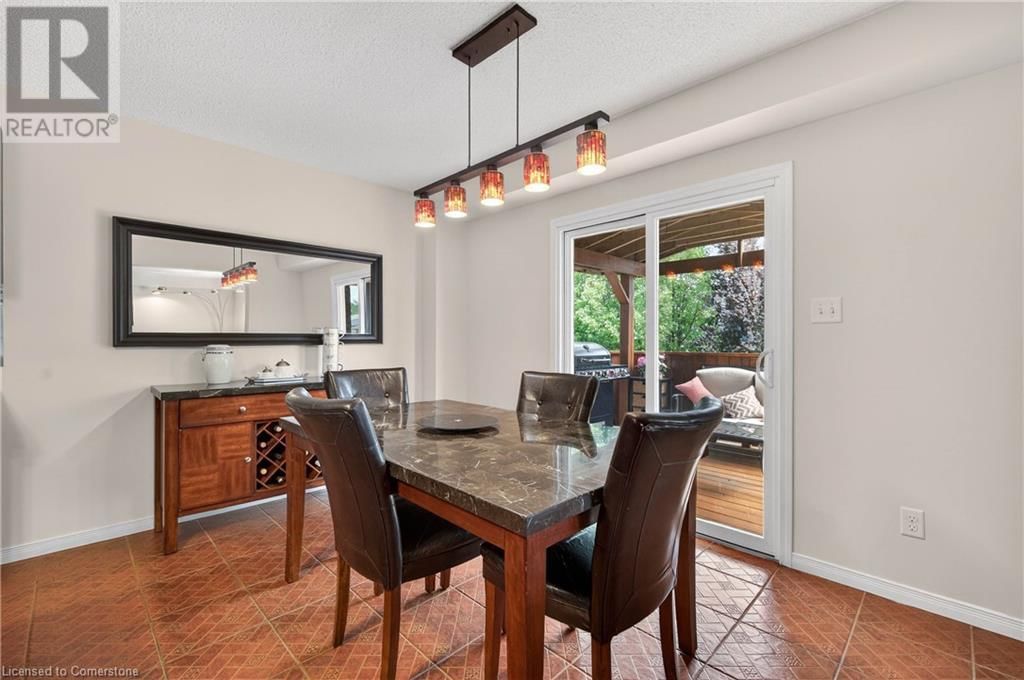 324 BEAUMONT CRESCENT Image 10