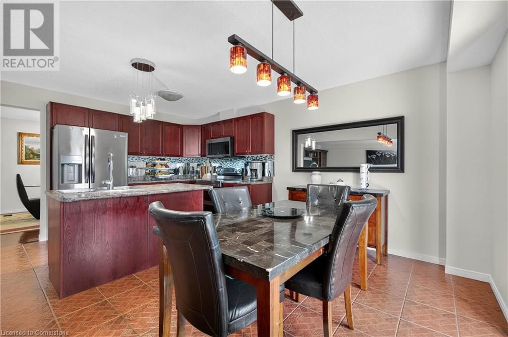 324 BEAUMONT CRESCENT Image 11