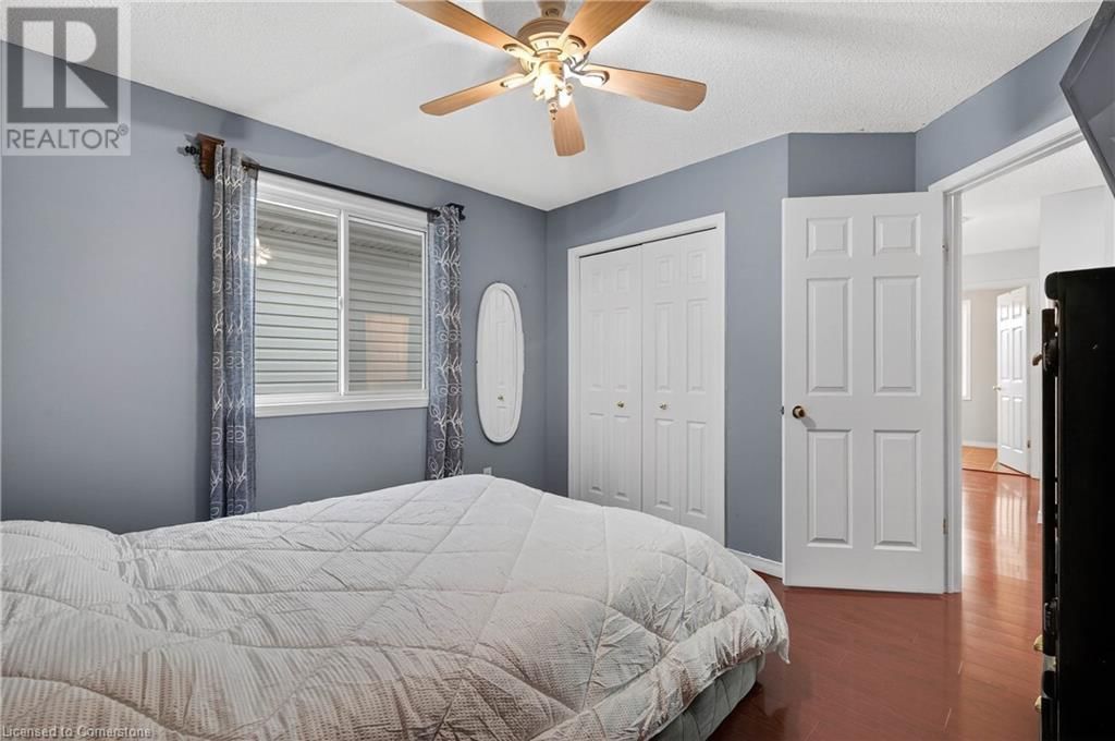324 BEAUMONT CRESCENT Image 18