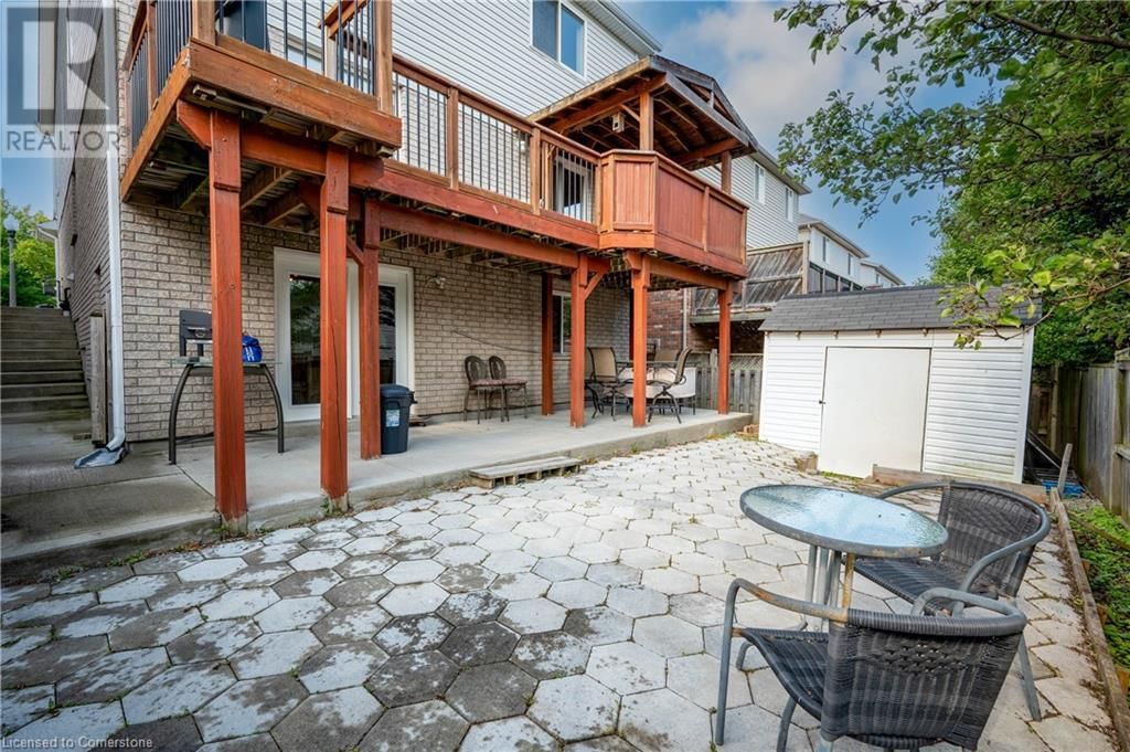 324 BEAUMONT CRESCENT Image 31