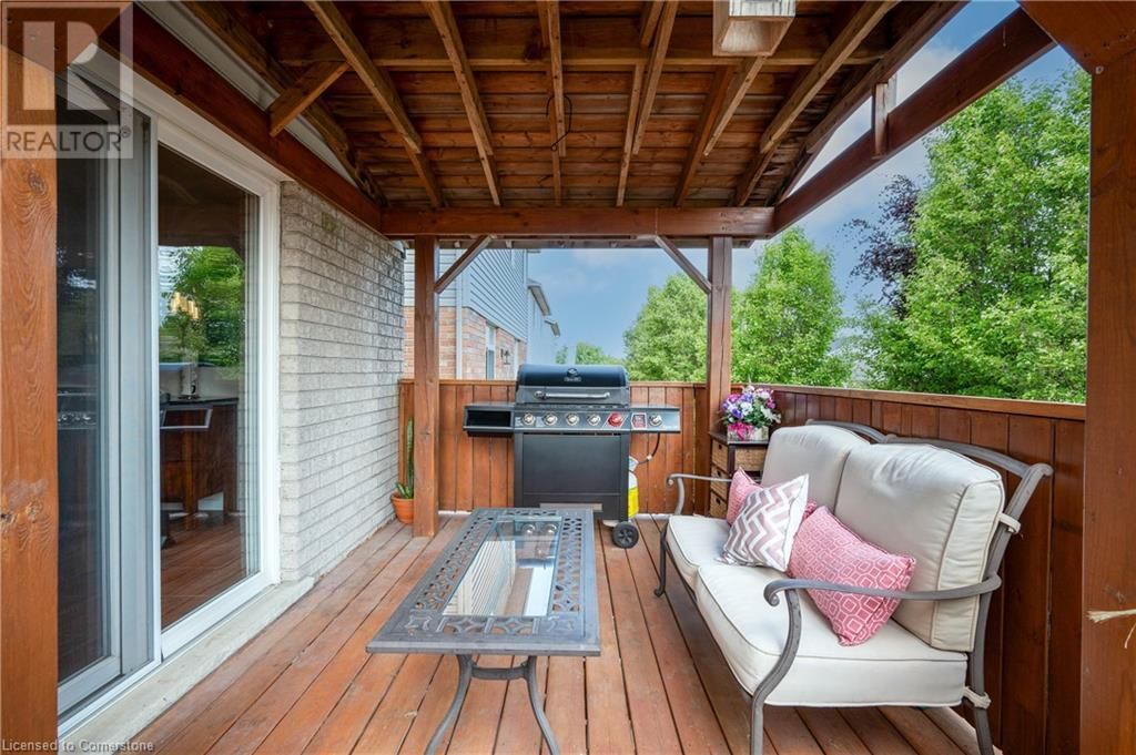 324 BEAUMONT CRESCENT Image 34