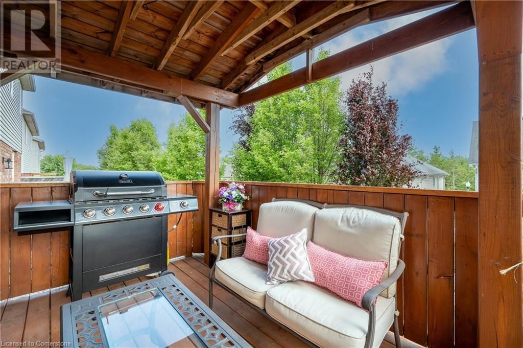 324 BEAUMONT CRESCENT Image 35