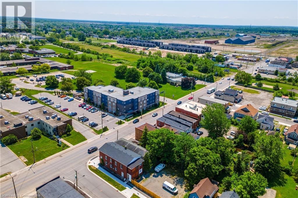 571 KING STREET Image 16