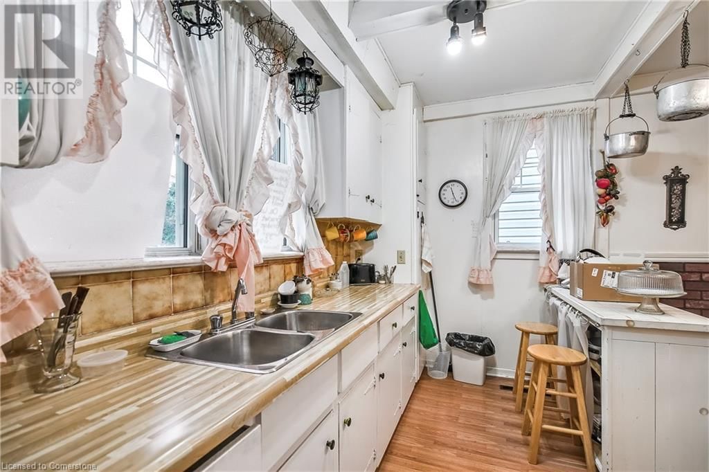 569 KING STREET Image 14