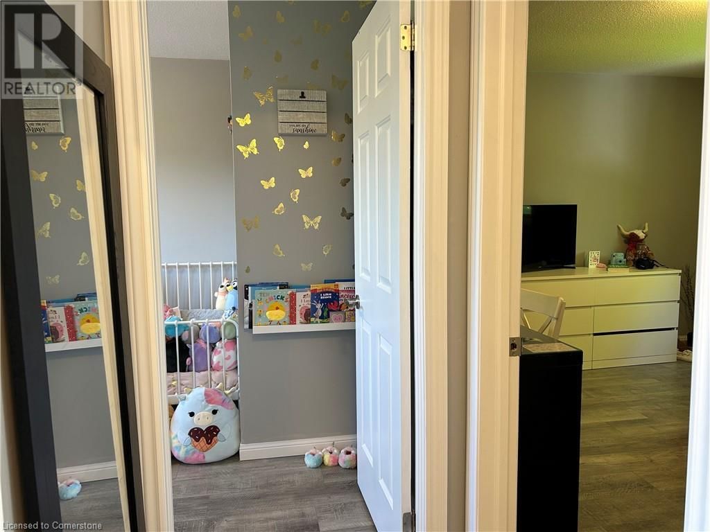 56 OAKWOOD AVENUE Image 18