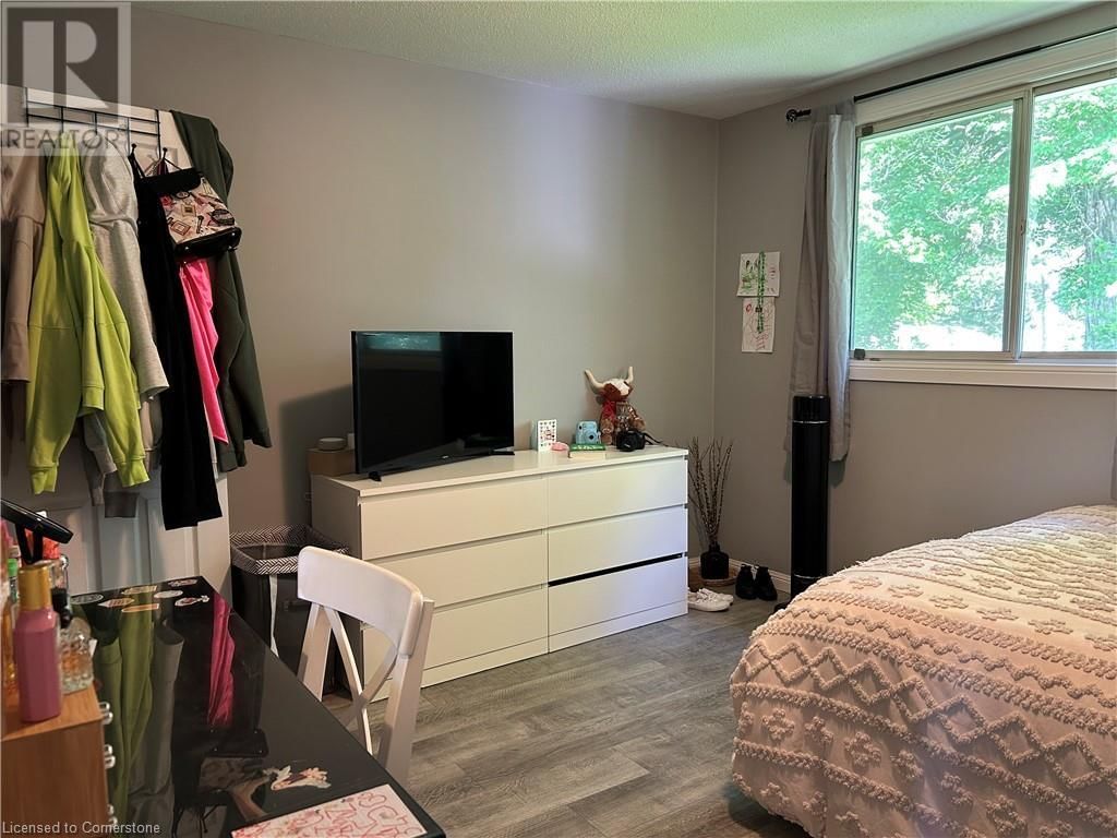 56 OAKWOOD AVENUE Image 21