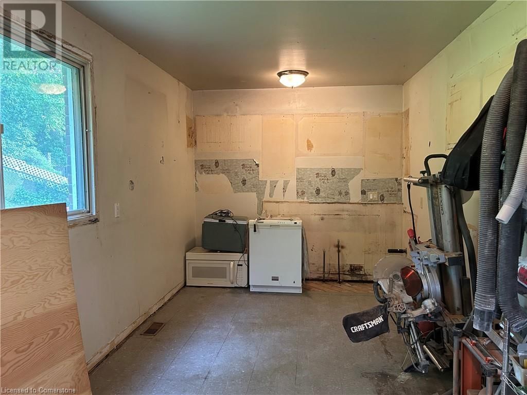 56 OAKWOOD AVENUE Image 32