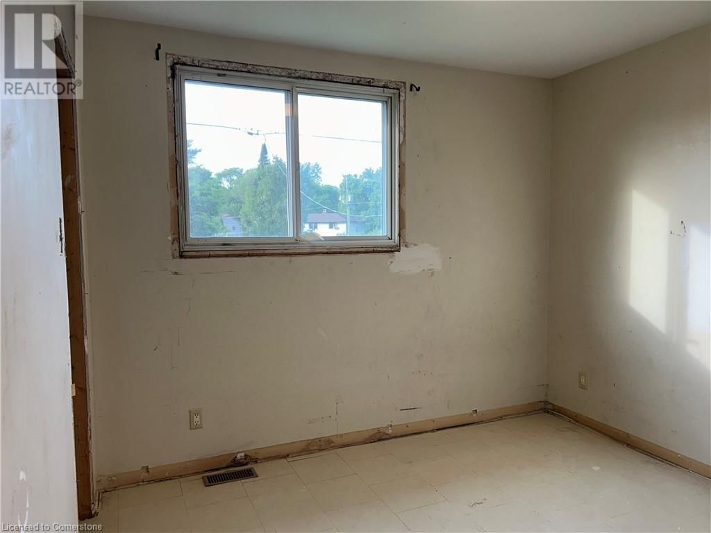 56 OAKWOOD AVENUE Image 37