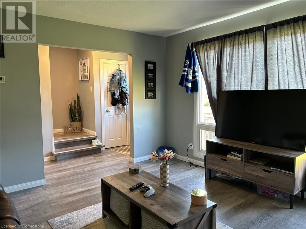 56 OAKWOOD AVENUE Image 7