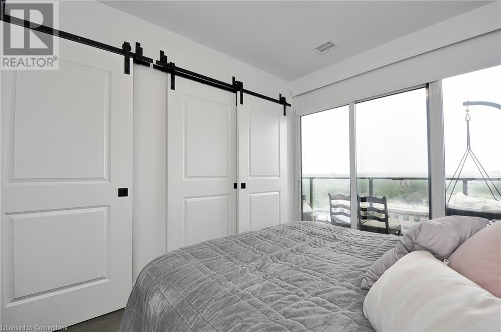 1213 - 15 GLEBE STREET Image 26