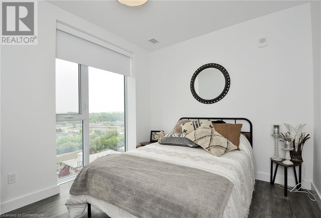 1213 - 15 GLEBE STREET Image 29