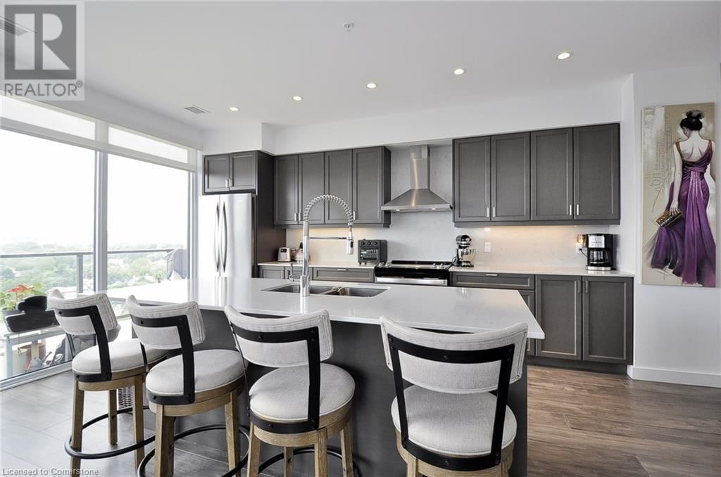 1213 - 15 GLEBE STREET Image 9