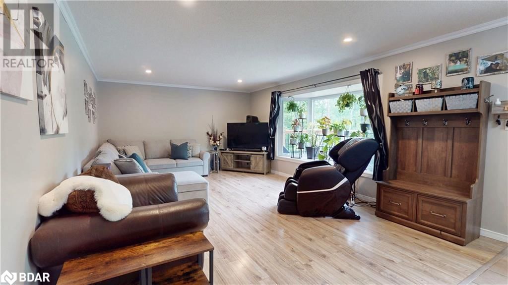 4557 TRENT TRAIL Image 6