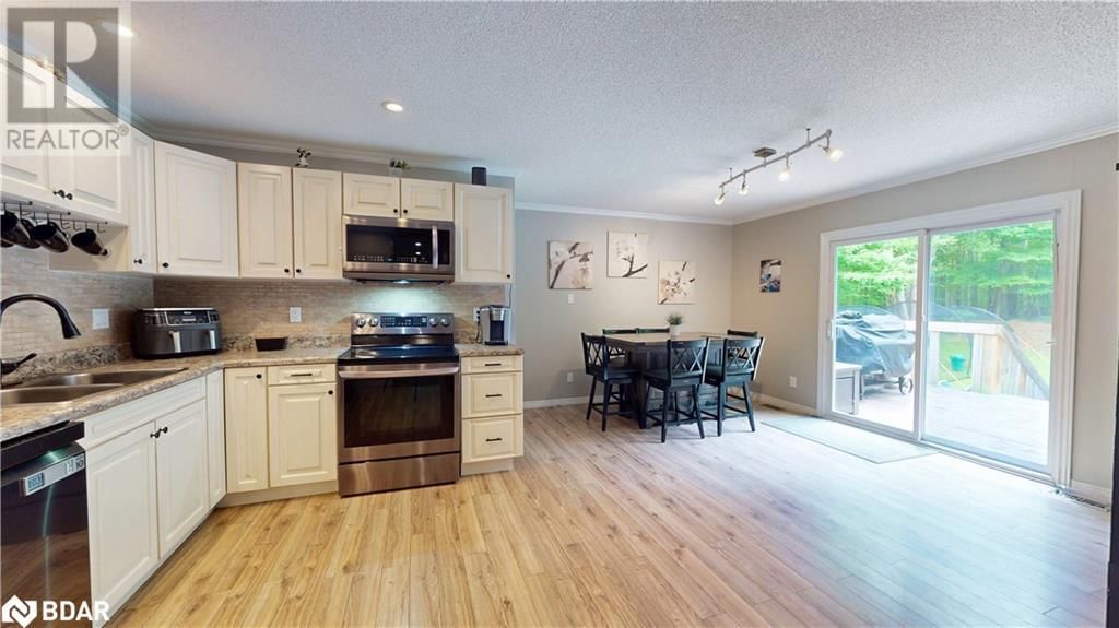 4557 TRENT TRAIL Image 8