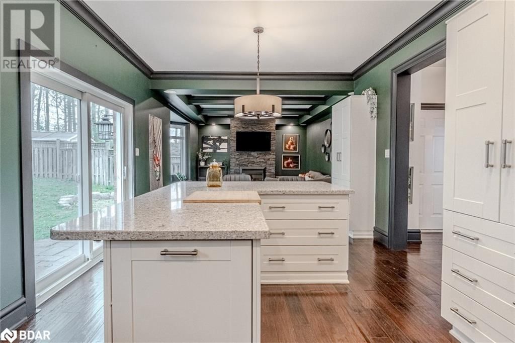 8 THRUSHWOOD DRIVE Image 4