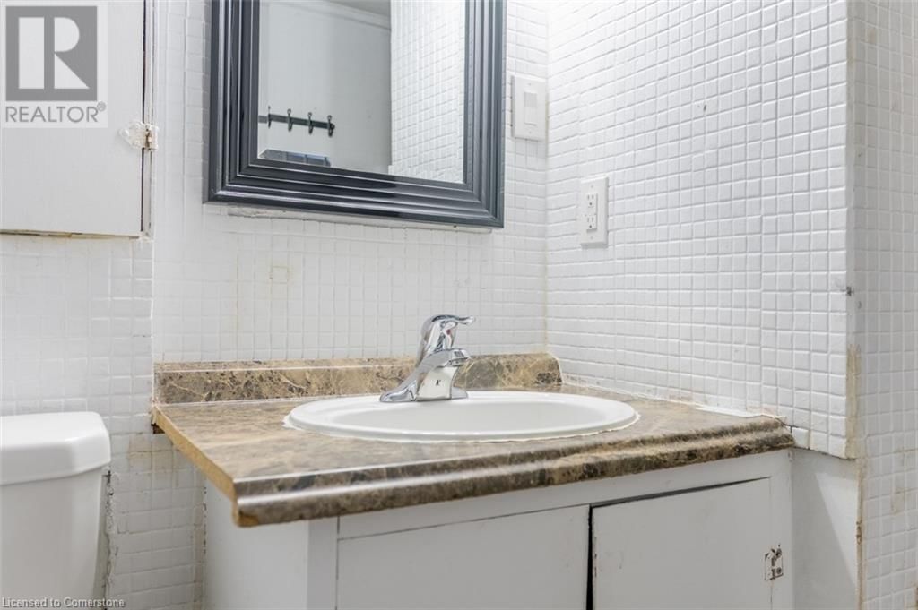 124 GLADSTONE AVENUE Image 21