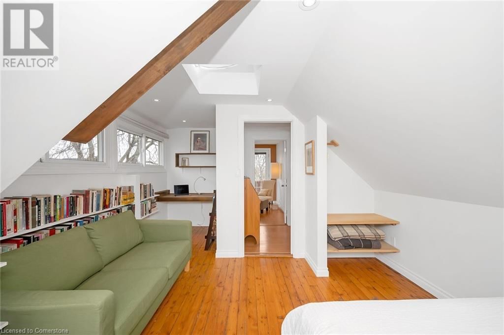 300 CHARLTON AVENUE WEST Image 28