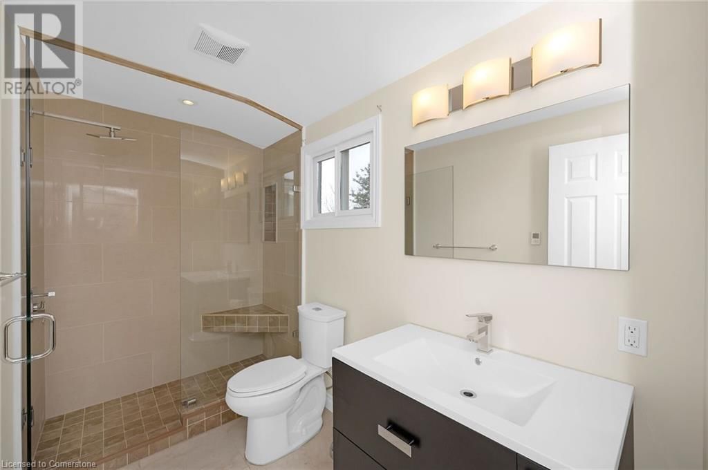 300 CHARLTON AVENUE WEST Image 31