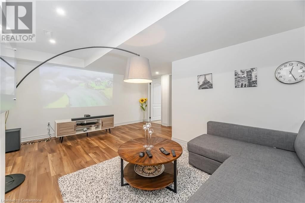 39 STONEHAM STREET Image 33