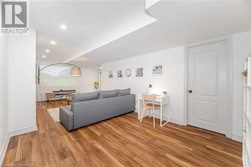 39 STONEHAM STREET Image 34